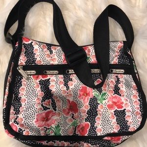 leSportsac crossbody